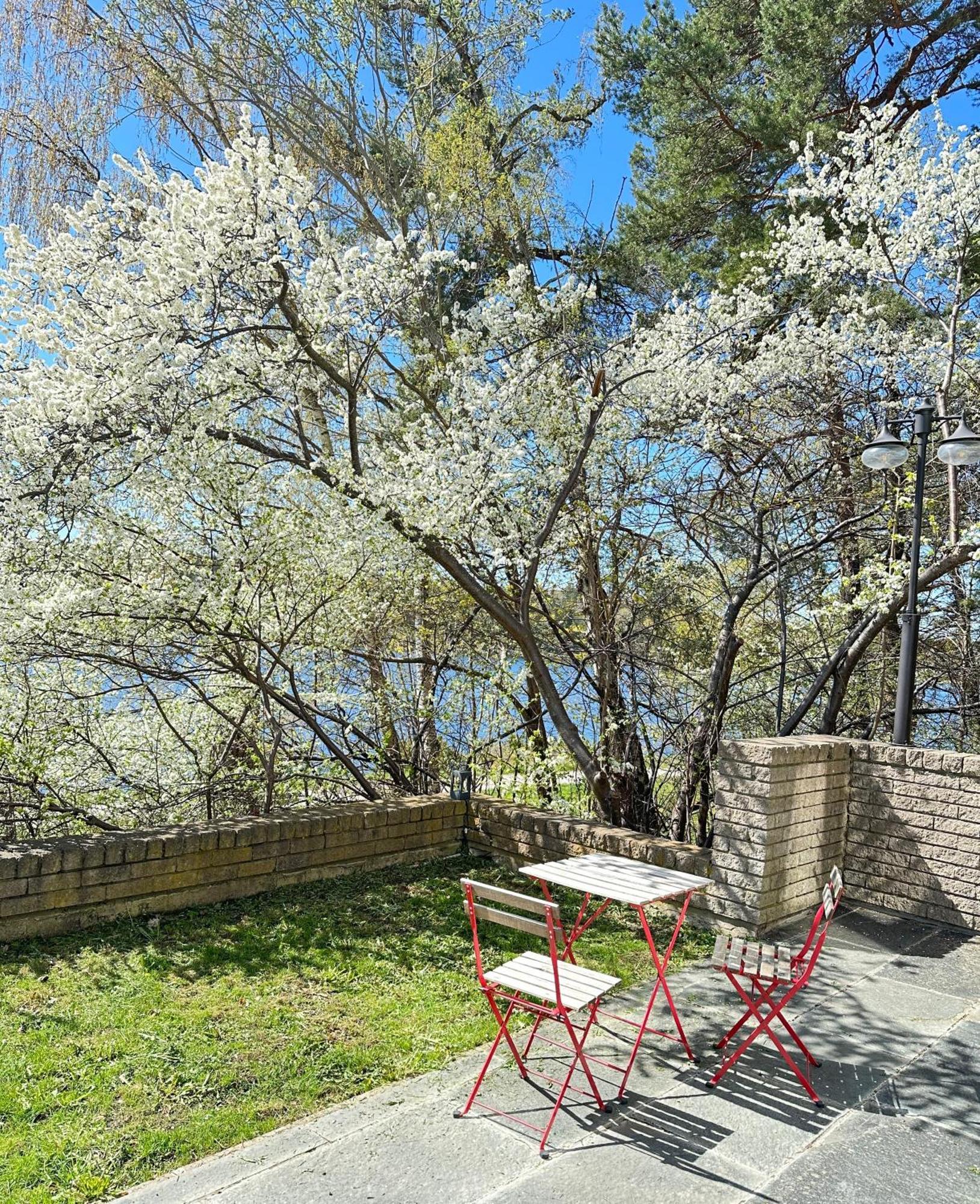 The Luxurious Lakeview Villa Near Stockholm Exterior photo